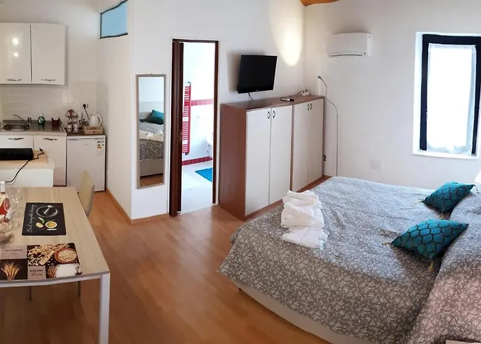 Da Enzo Pensionat 3*